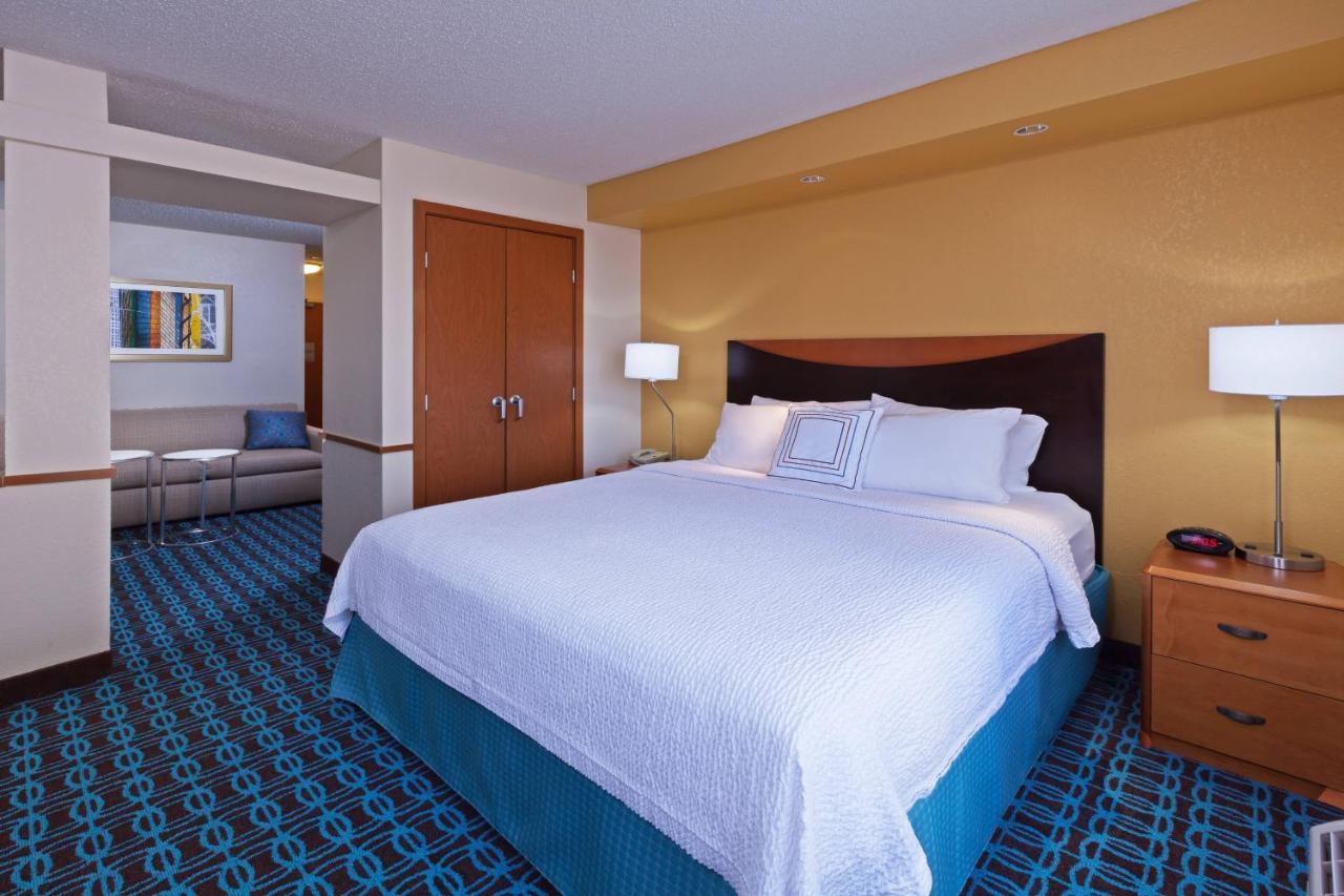 Fairfield Inn & Suites By Marriott Rogers Exterior photo