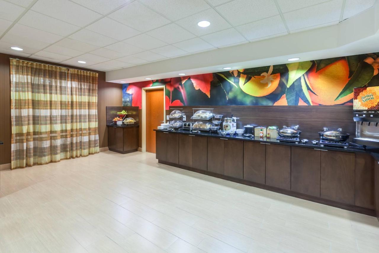 Fairfield Inn & Suites By Marriott Rogers Exterior photo